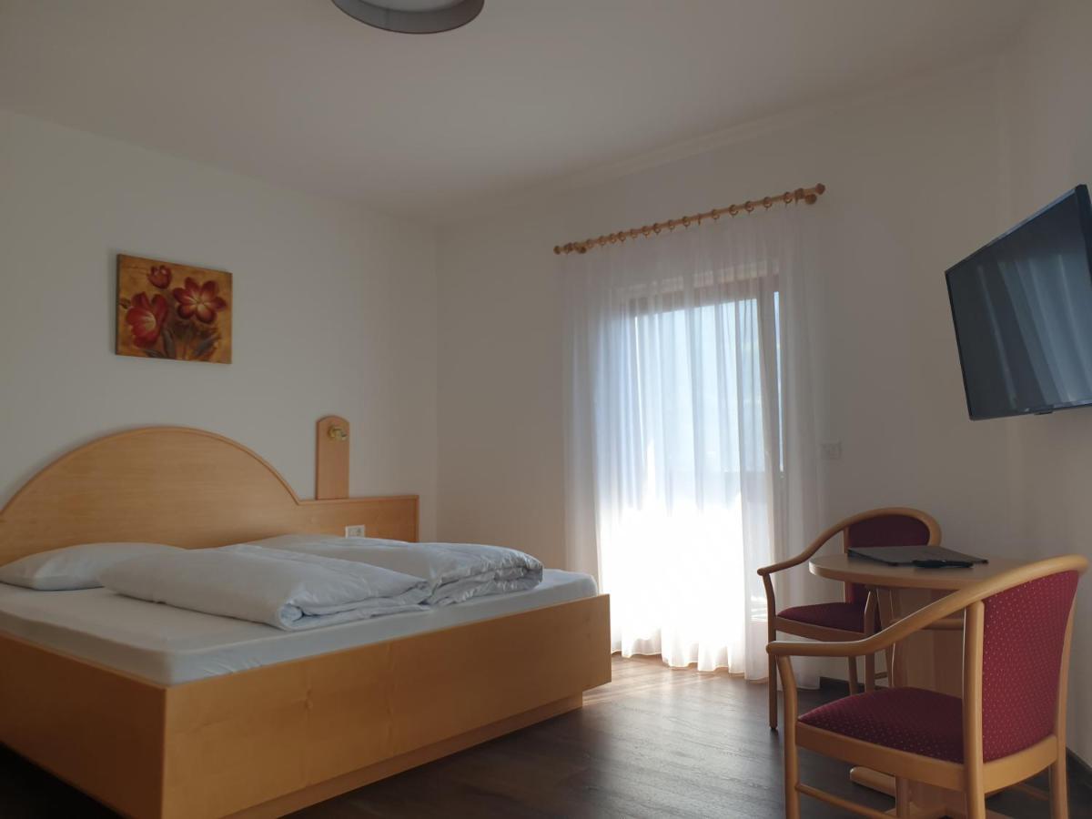Hotel Garni Herz 蒂鲁罗 外观 照片