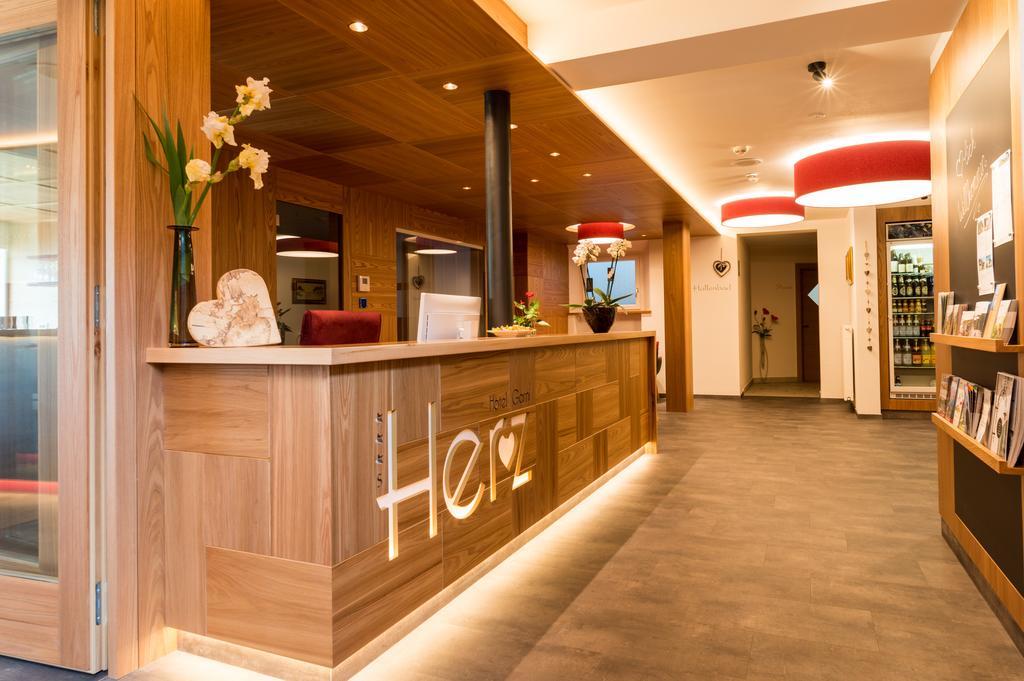 Hotel Garni Herz 蒂鲁罗 外观 照片