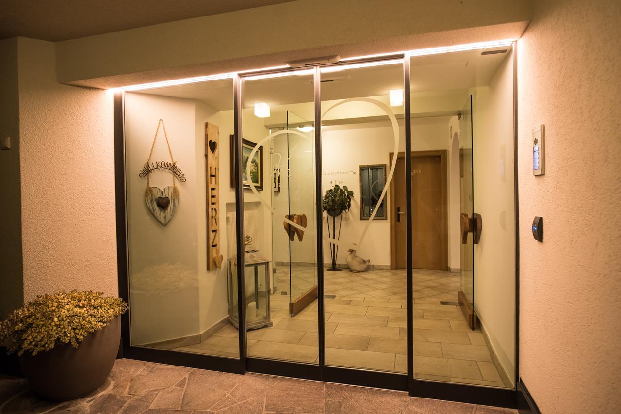 Hotel Garni Herz 蒂鲁罗 外观 照片